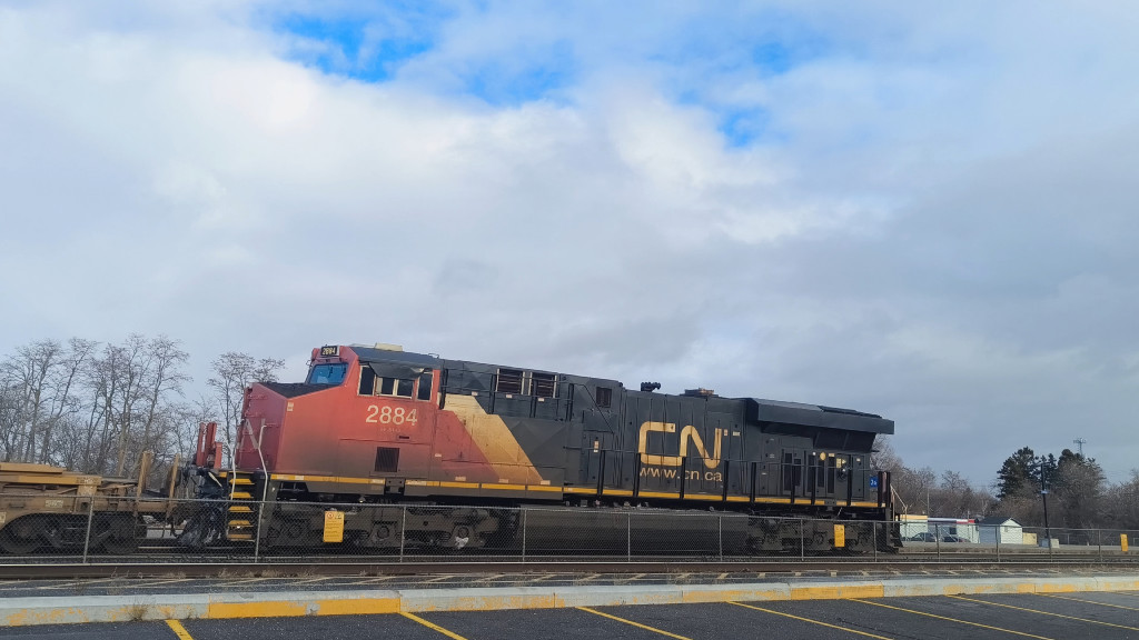 CN 2884